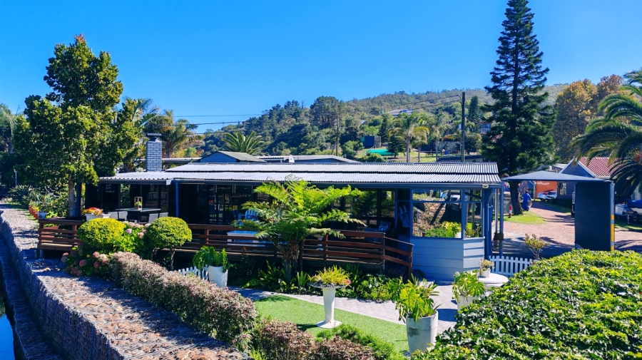3 Bedroom Property for Sale in Groot Brakrivier Central Western Cape